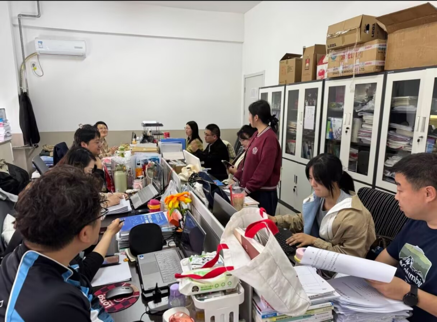 电子商务教研室开展习近平新时代中国特色社会主义思想“进教材、进课堂、进头脑”研讨活动