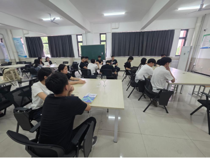 立足岗位练技能 实训课堂提质效——侍酒服务实训室开放实践活动